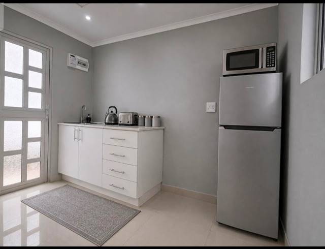 1 BEDROOM PROPERTY TO RENT IN BLUFF
